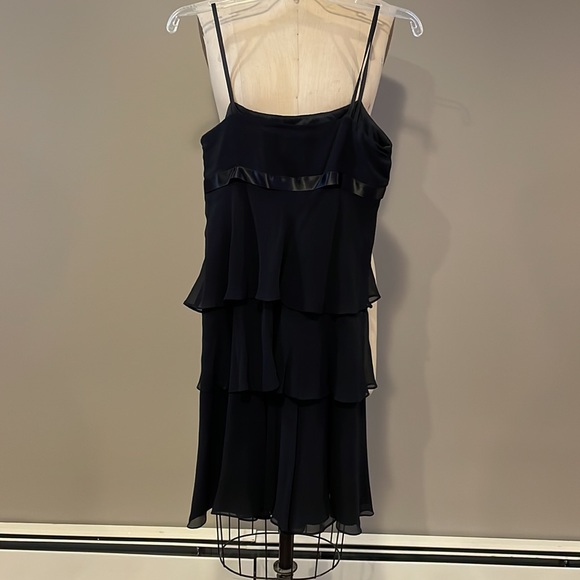 Vintage Nine West tiered silk cocktail dress - Picture 5 of 6